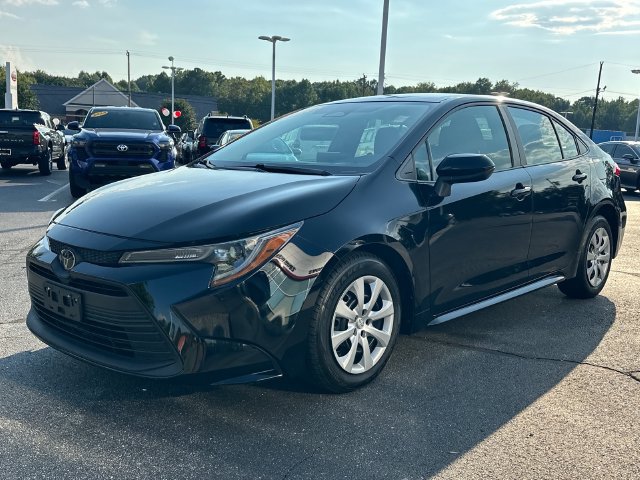 Used 2024 Toyota Corolla LE FWD image 7