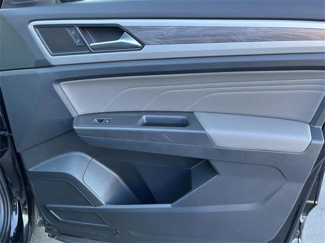 Used 2022 Volkswagen Atlas Cross Sport SE image 24