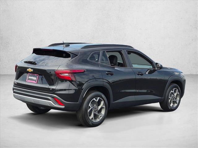 New 2026 Chevrolet Trax LT w/ Driver Confidence Package FWD image 2