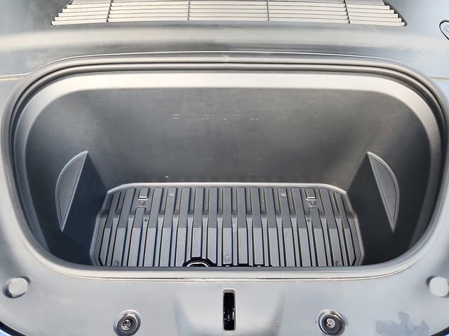 Used 2023 Tesla Model Y Performance image 29