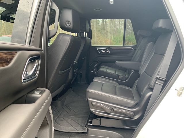 Used 2022 Chevrolet Tahoe LT w/ Luxury Package AWD/4WD image 15