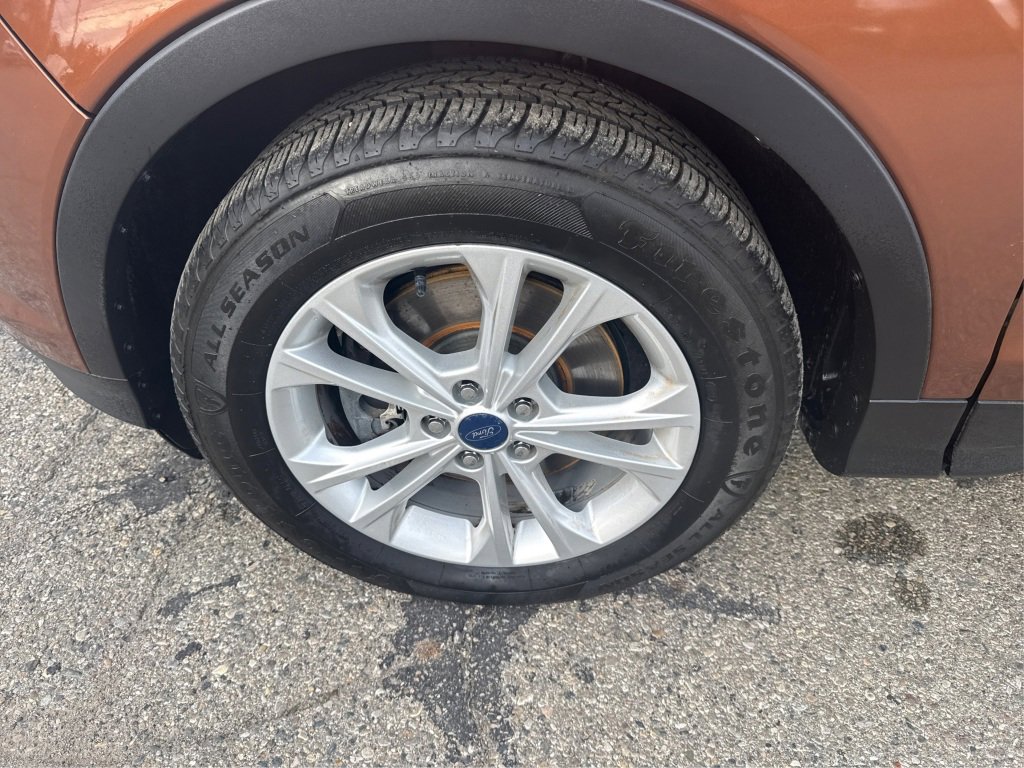 Used 2017 Ford Escape SE w/ SE Cold Weather Package image 21