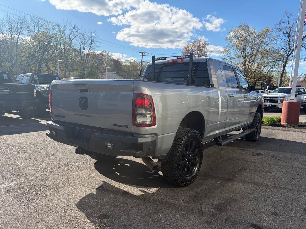 Used 2021 RAM 2500 Big Horn w/ Night Edition AWD/4WD image 8