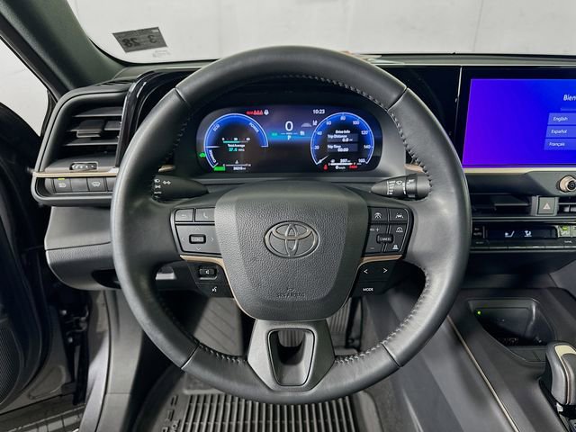 Used 2023 Toyota Crown XLE image 12