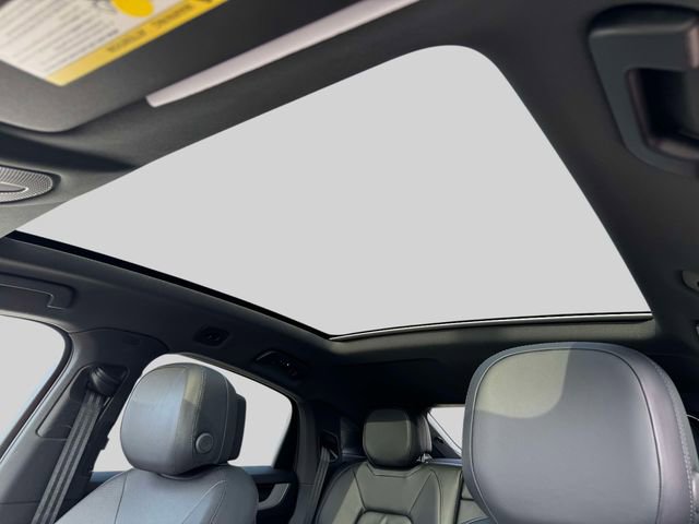 Used 2024 Porsche Cayenne Coupe image 25