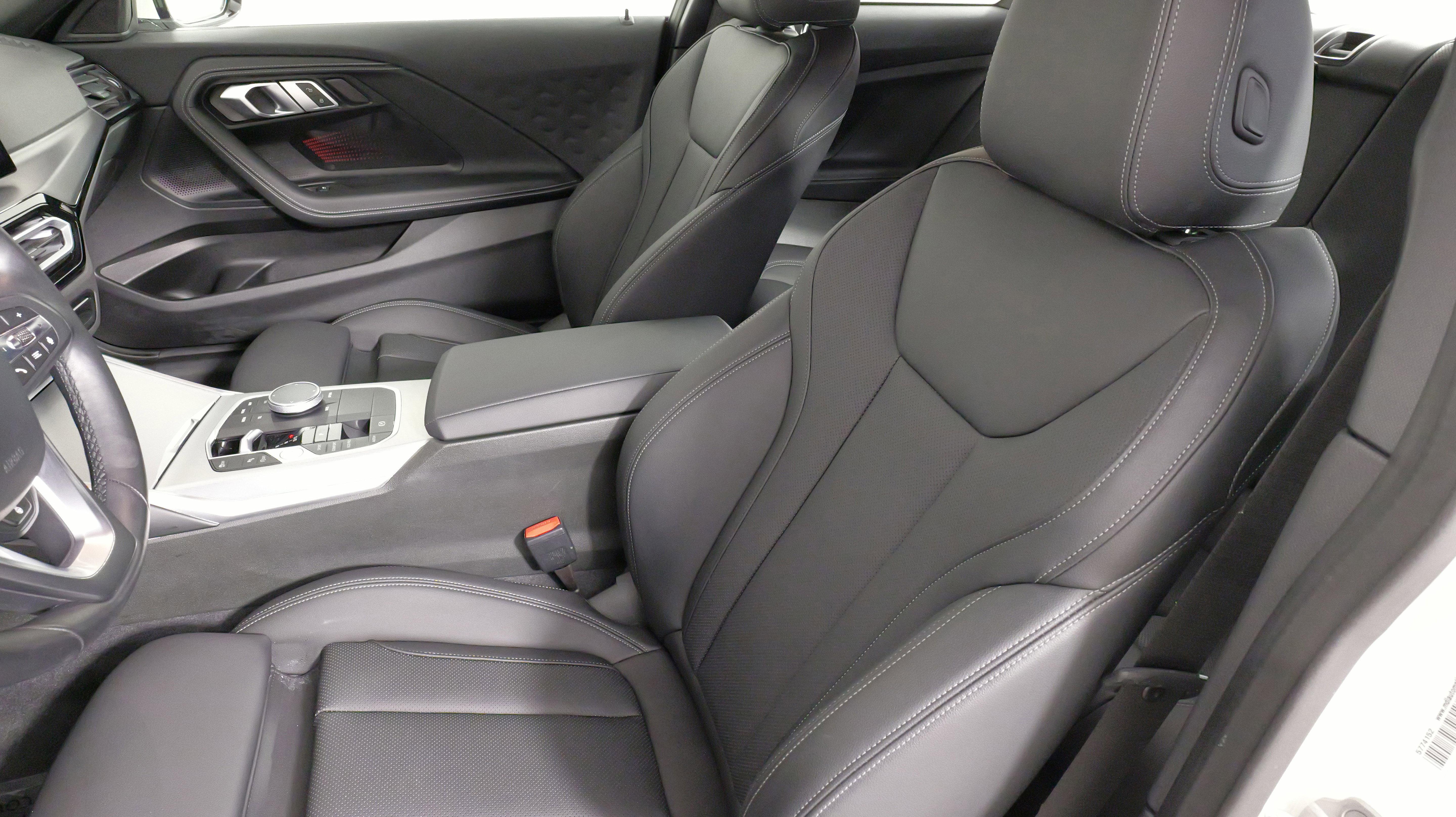 Used 2023 BMW 230i xDrive Coupe image 29