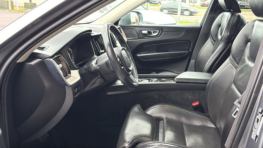 Used 2021 Volvo XC60 T5 Inscription w/ Climate Package image 26