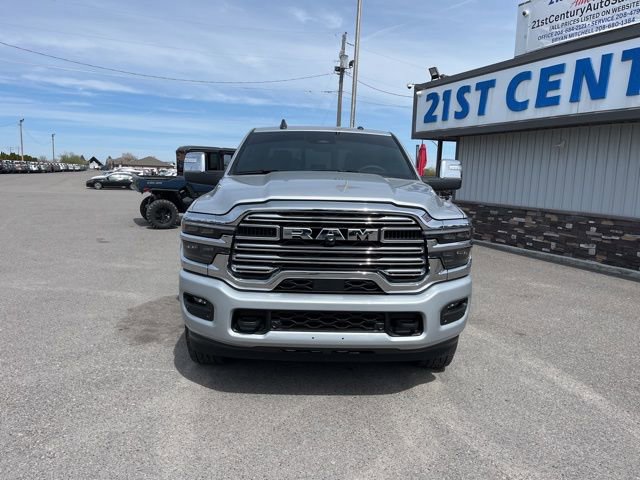 Used 2026 RAM 2500 Laramie AWD/4WD image 2