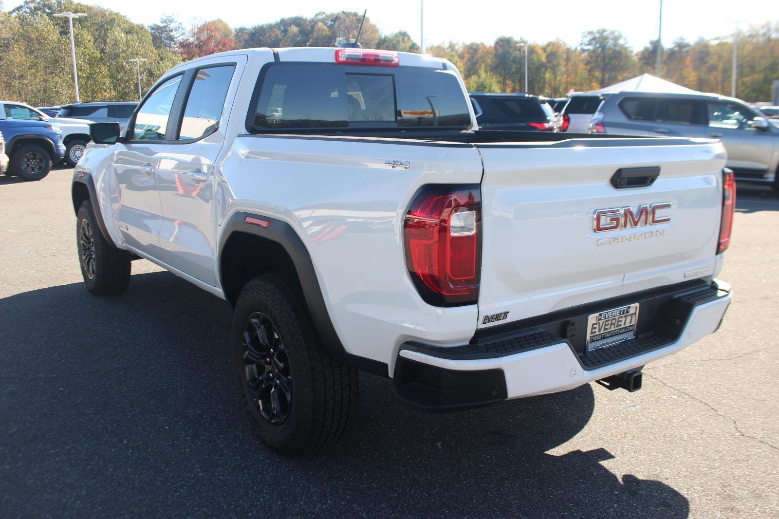 New 2025 GMC Canyon Elevation w/ Convenience Package image 10