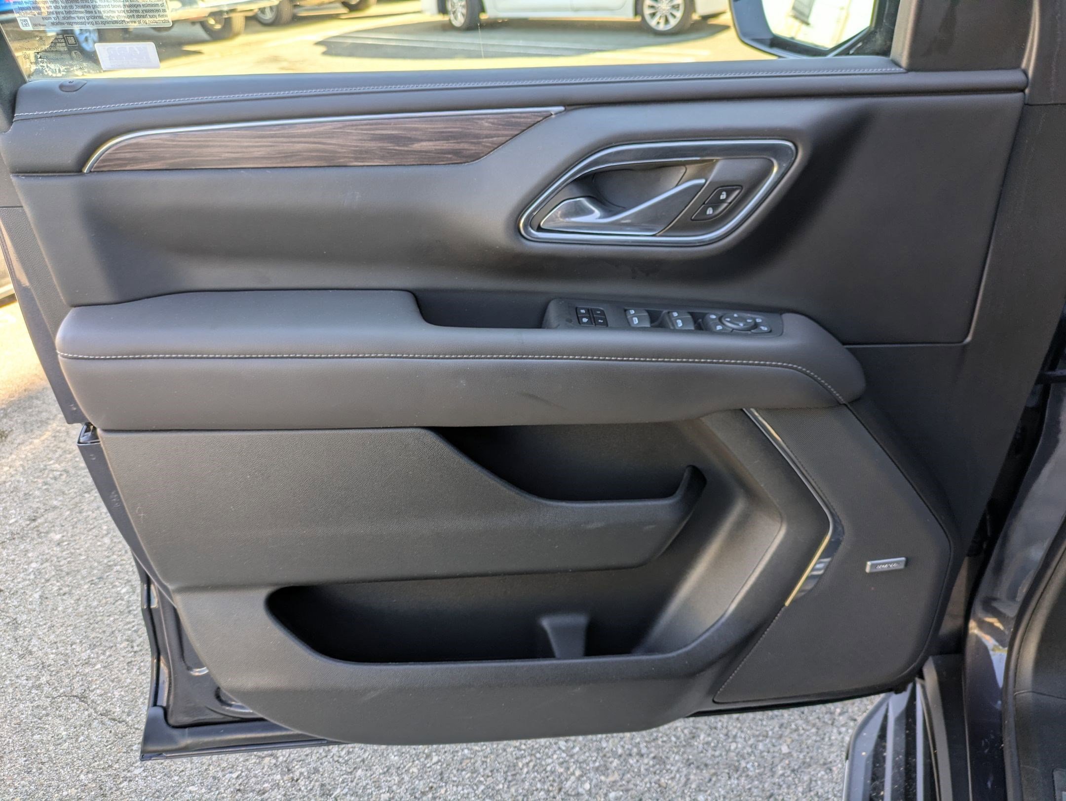 Certified 2022 Chevrolet Tahoe LT w/ Luxury Package image 10