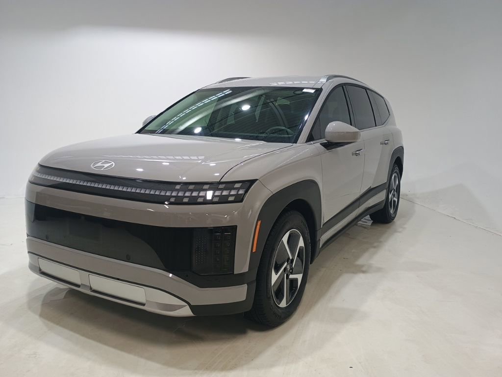 New 2026 Hyundai Ioniq 9 SE image 3