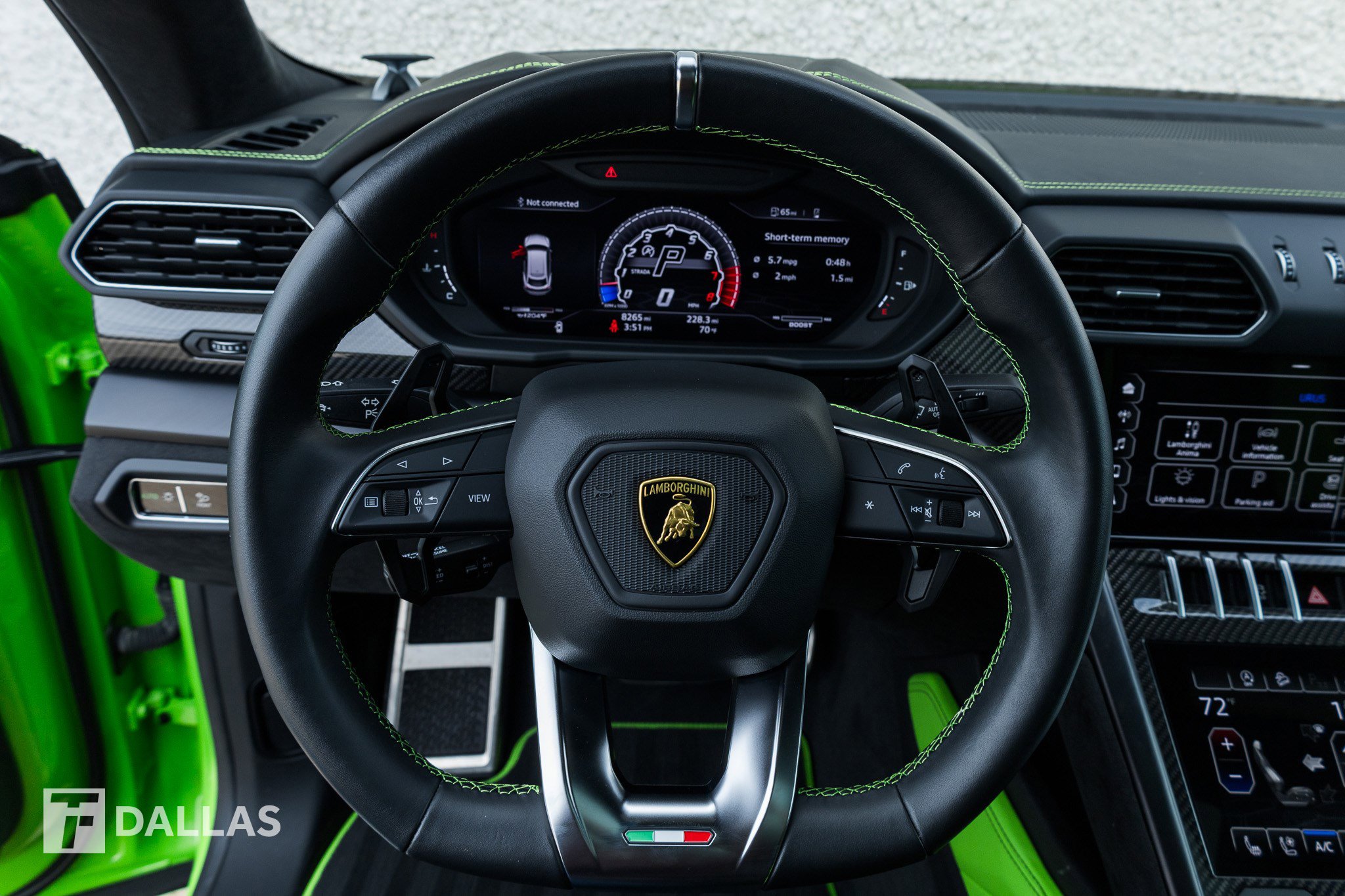 Used 2021 Lamborghini Urus AWD/4WD image 24