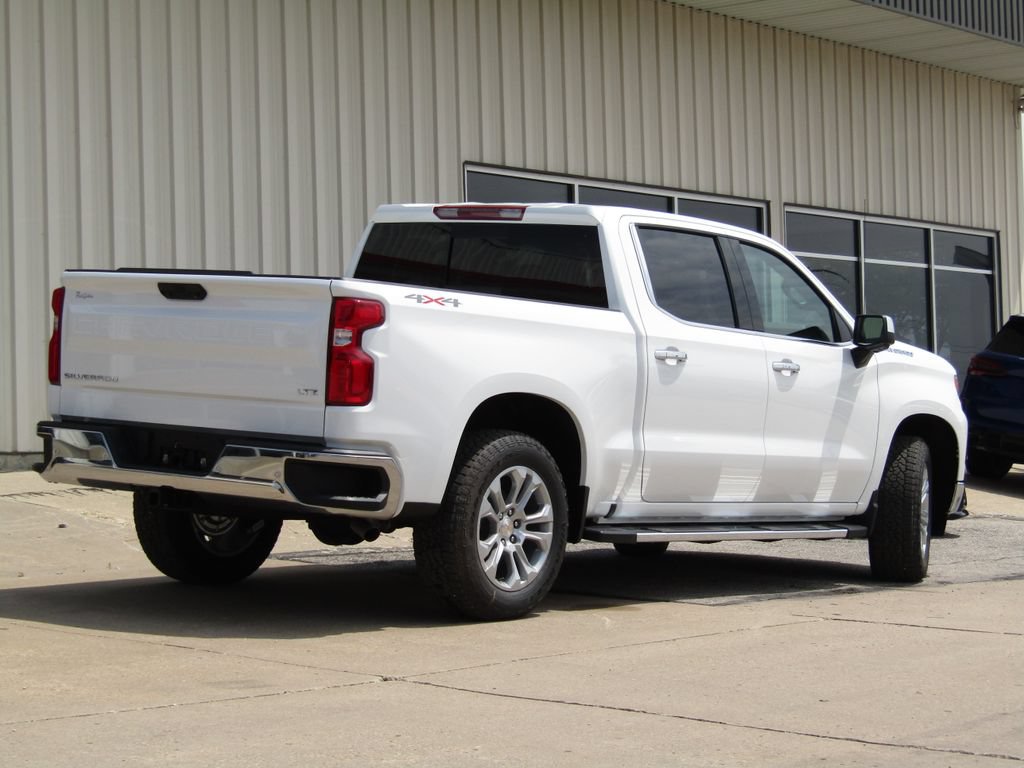 New 2026 Chevrolet Silverado 1500 LTZ w/ LTZ Premium Package AWD/4WD image 3