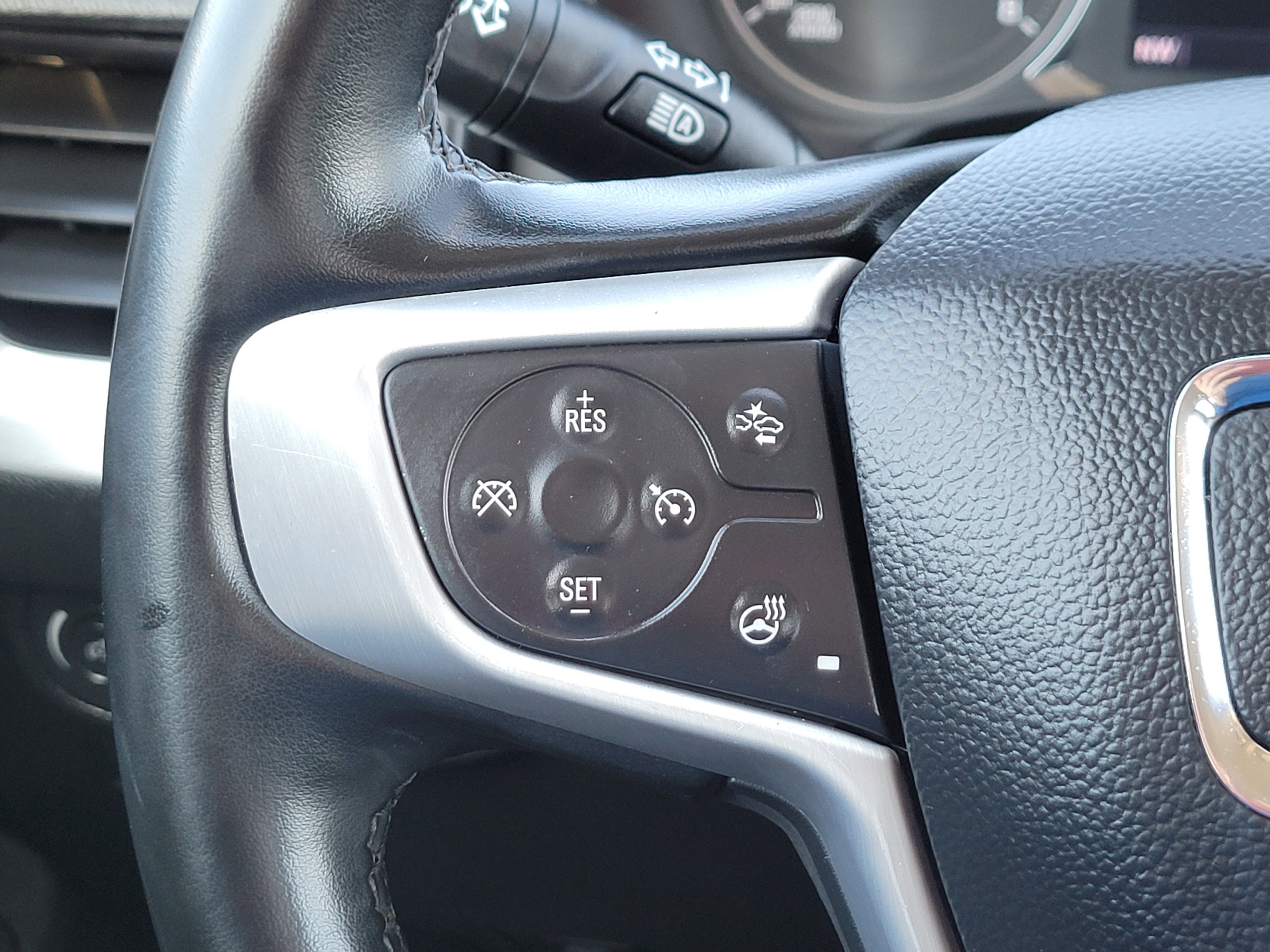 Used 2023 GMC Terrain SLT image 25