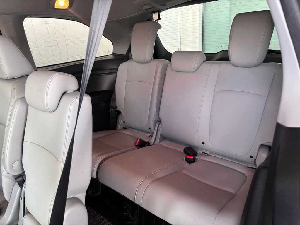 Certified 2024 Honda Odyssey EX-L image 14