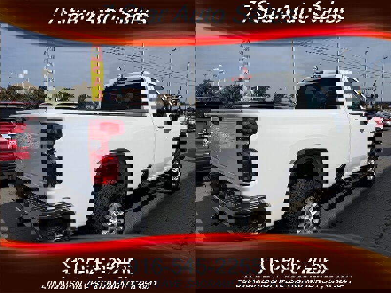 Used 2022 Chevrolet Silverado 2500 LT w/ Convenience Package image 6