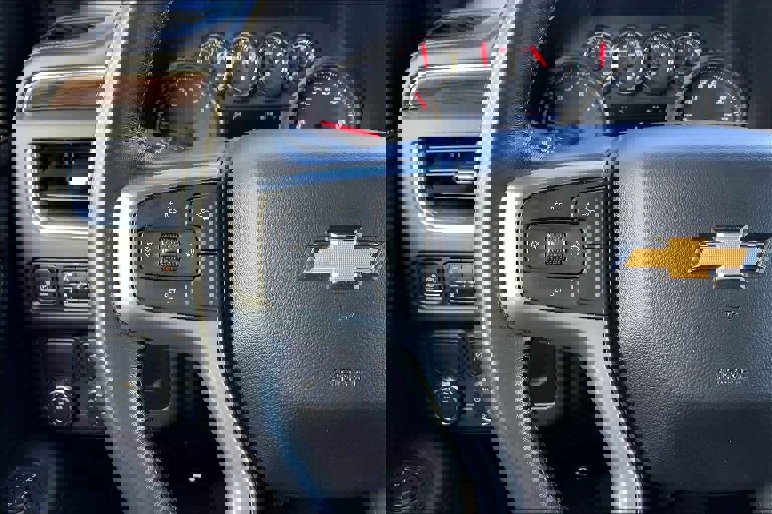 Used 2023 Chevrolet Suburban LS image 22