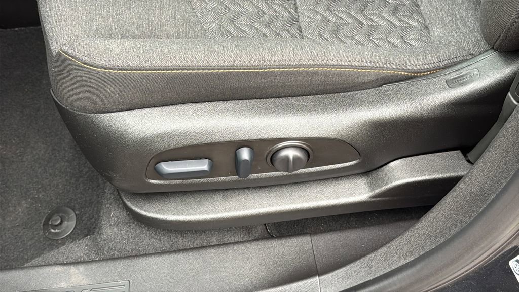 Used 2023 Chevrolet Equinox LT AWD/4WD image 10