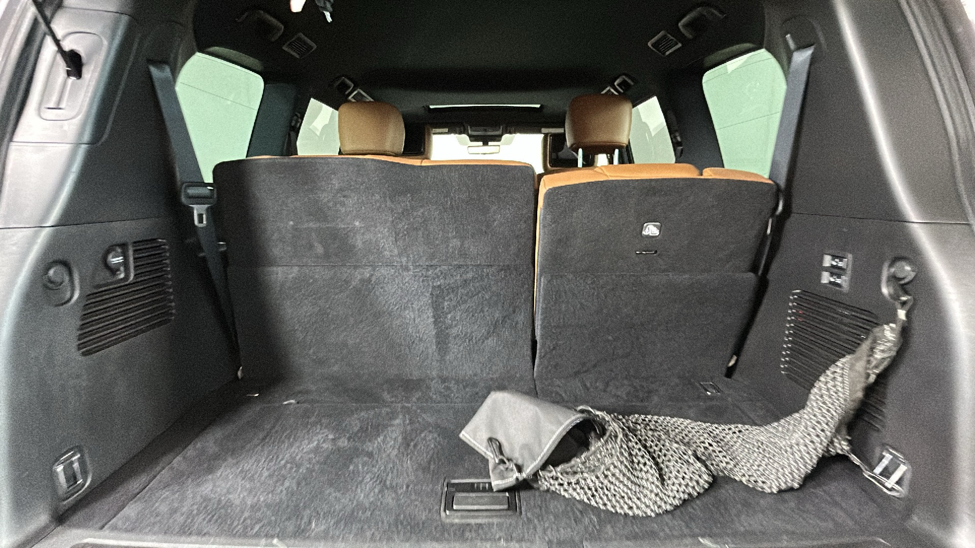 Used 2023 INFINITI QX80 Sensory w/ Cargo Package AWD/4WD image 35