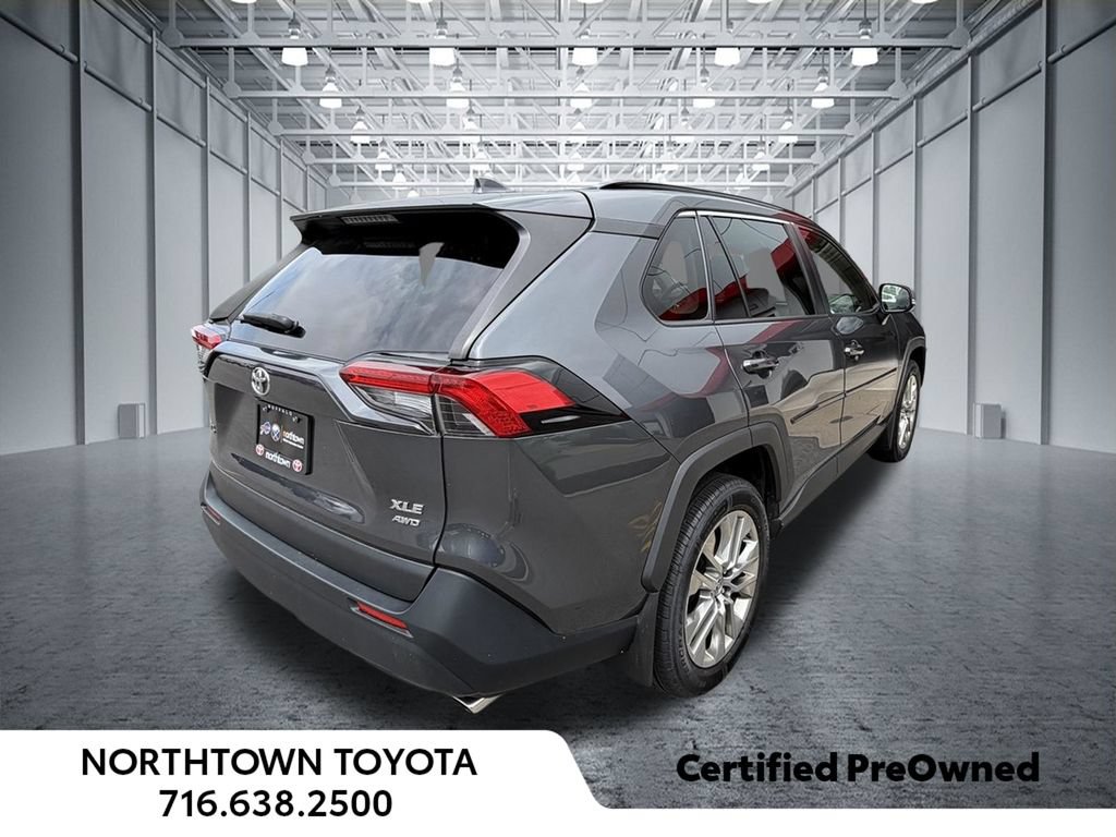 Used 2021 Toyota RAV4 XLE Premium AWD/4WD image 23