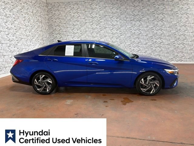 Used 2025 Hyundai Elantra SEL FWD image 7