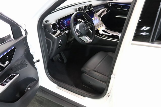 Certified 2025 Mercedes-Benz GLC 300 4MATIC image 18