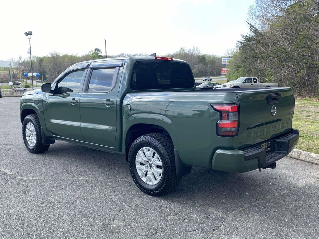 Used 2023 Nissan Frontier SV w/ Technology Package AWD/4WD image 3