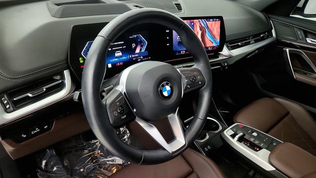 Used 2025 BMW X1 xDrive28i AWD/4WD image 47