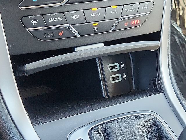 Used 2018 Ford Edge SEL w/ Equipment Group 201A AWD/4WD image 24