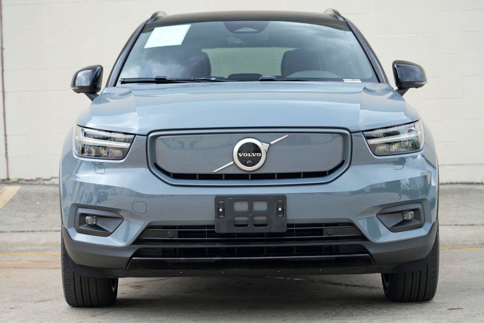Used 2021 Volvo XC40 P8 Recharge w/ Advanced Package AWD/4WD image 7