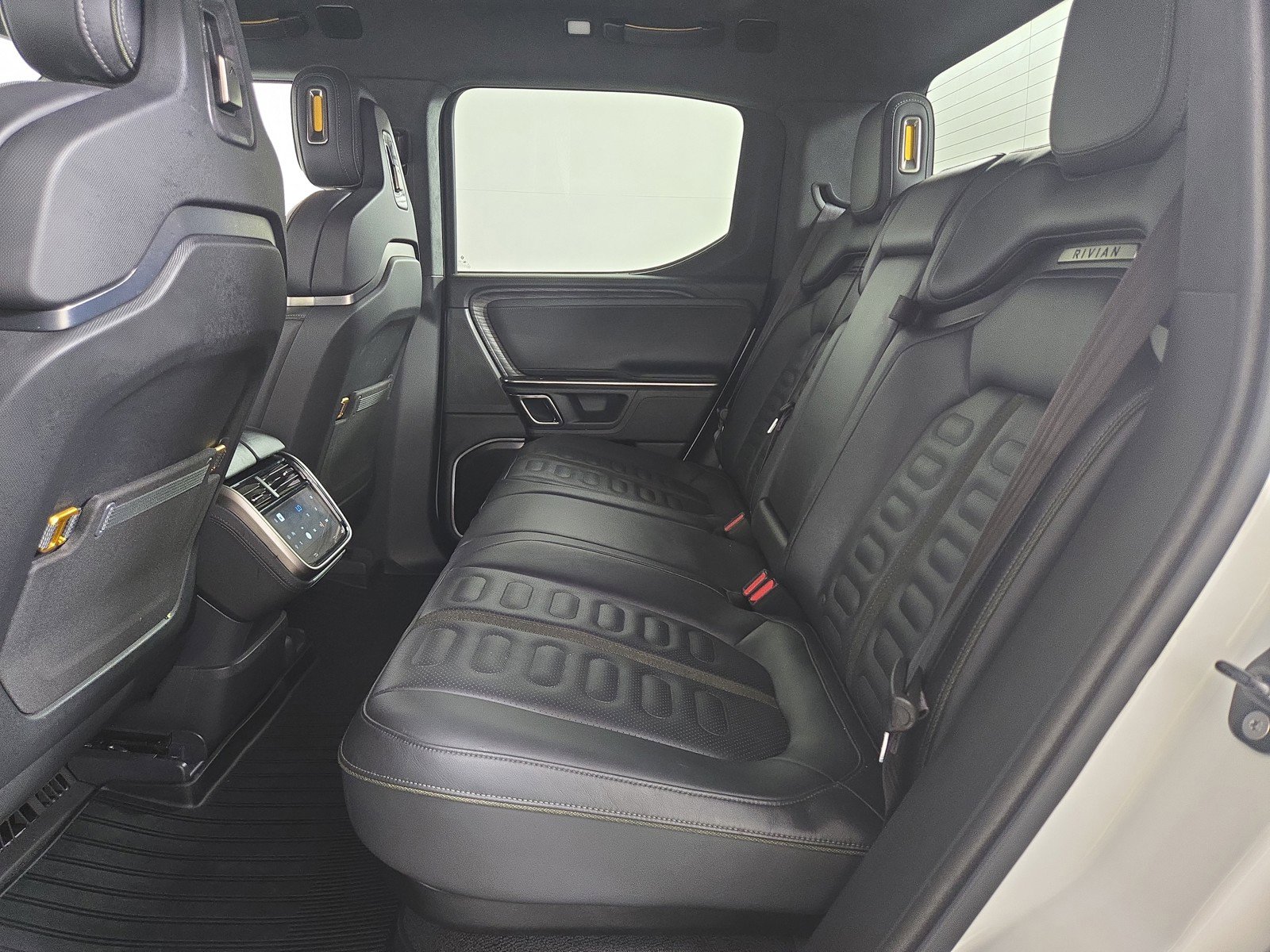 Used 2022 Rivian R1T Launch Edition image 20