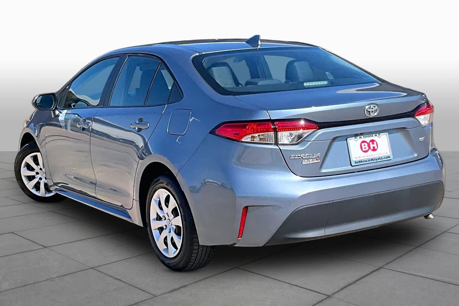 Used 2026 Toyota Corolla LE FWD image 12