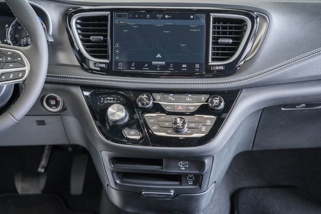 New 2026 Chrysler Pacifica Select image 19