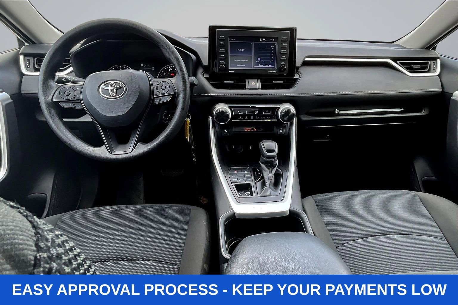 Used 2022 Toyota RAV4 LE AWD/4WD image 10