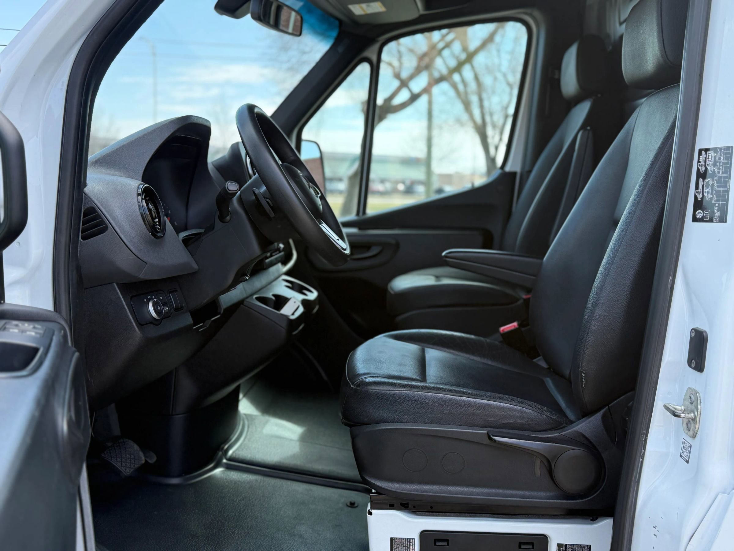 Used 2021 Mercedes-Benz Sprinter 4500 image 14