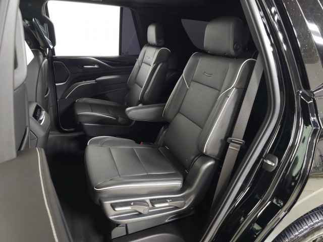 Used 2021 Cadillac Escalade Sport w/ Driver Assist Tech Package AWD/4WD image 40