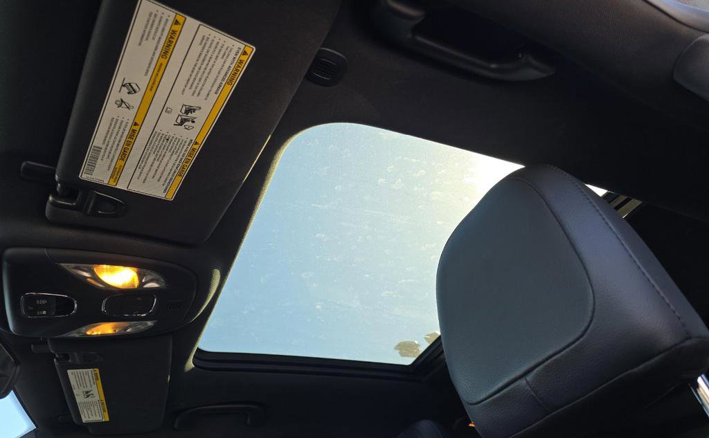 Used 2021 Jeep Compass 80th Special Edition w/ Sun and Sound Group image 10