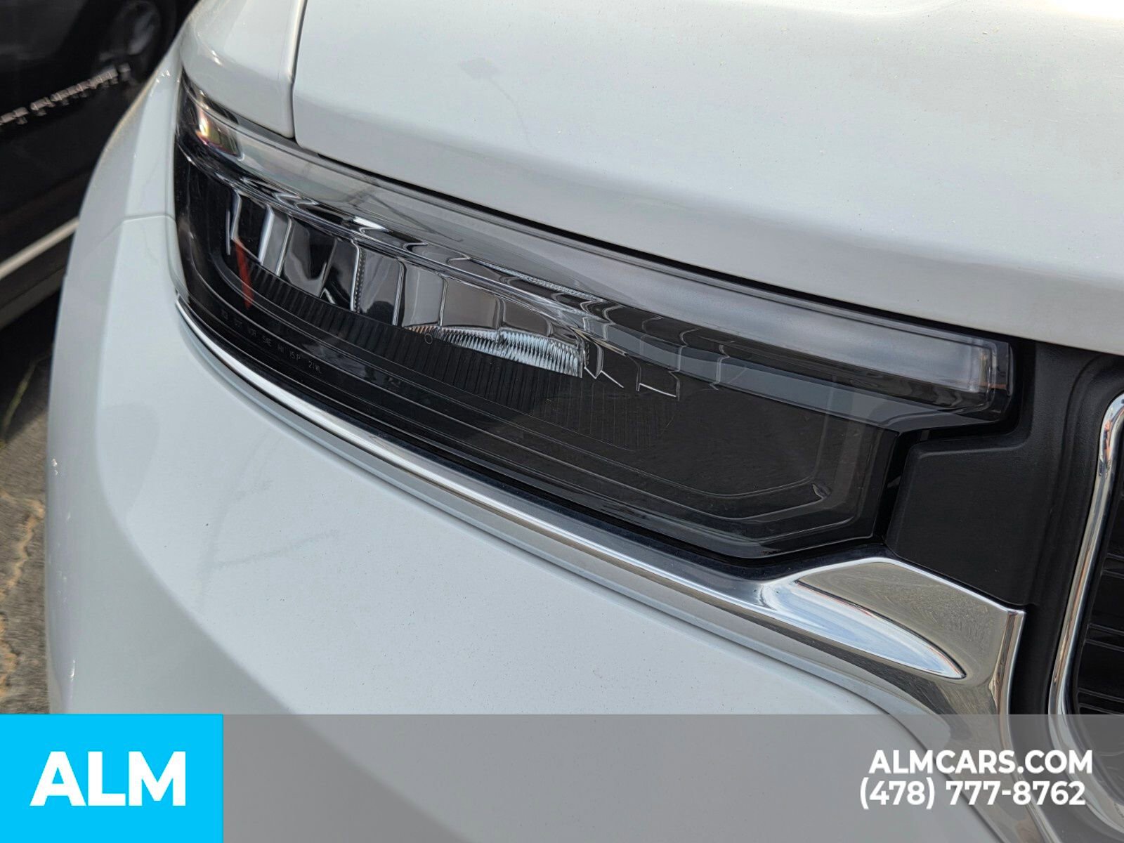 Used 2025 Jeep Grand Cherokee Laredo X w/ Luxury Tech Group I image 23