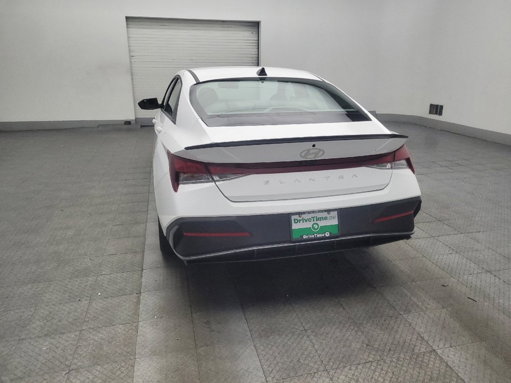 Used 2025 Hyundai Elantra Sport FWD image 6