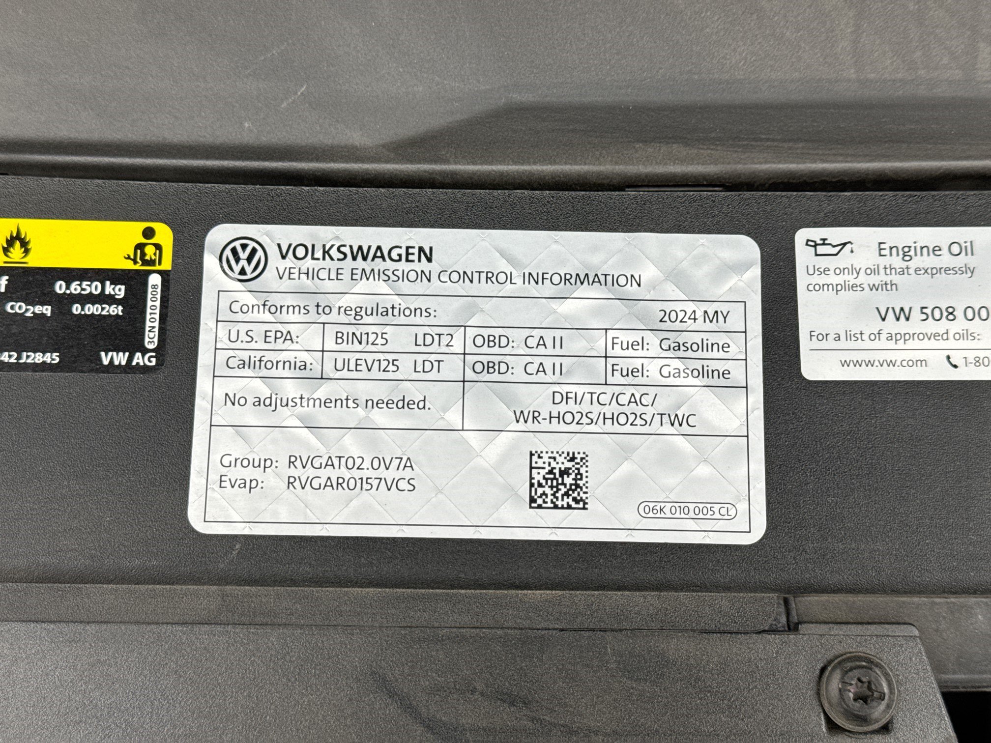 Used 2024 Volkswagen Atlas Peak Edition SE AWD/4WD image 22