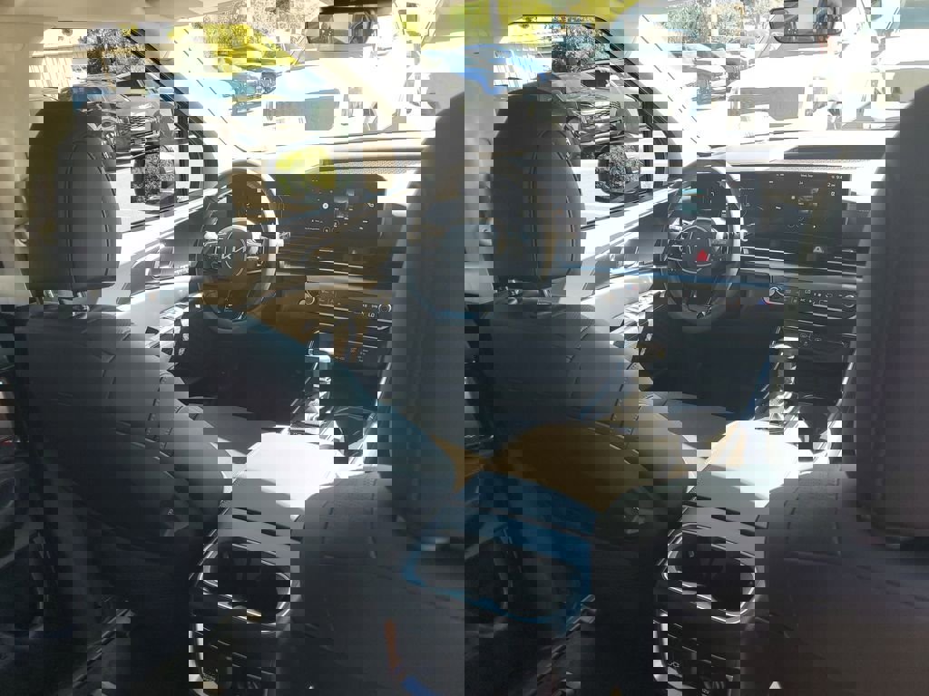 New 2026 Kia Carnival SX w/ SX Dark Edition Package FWD image 13