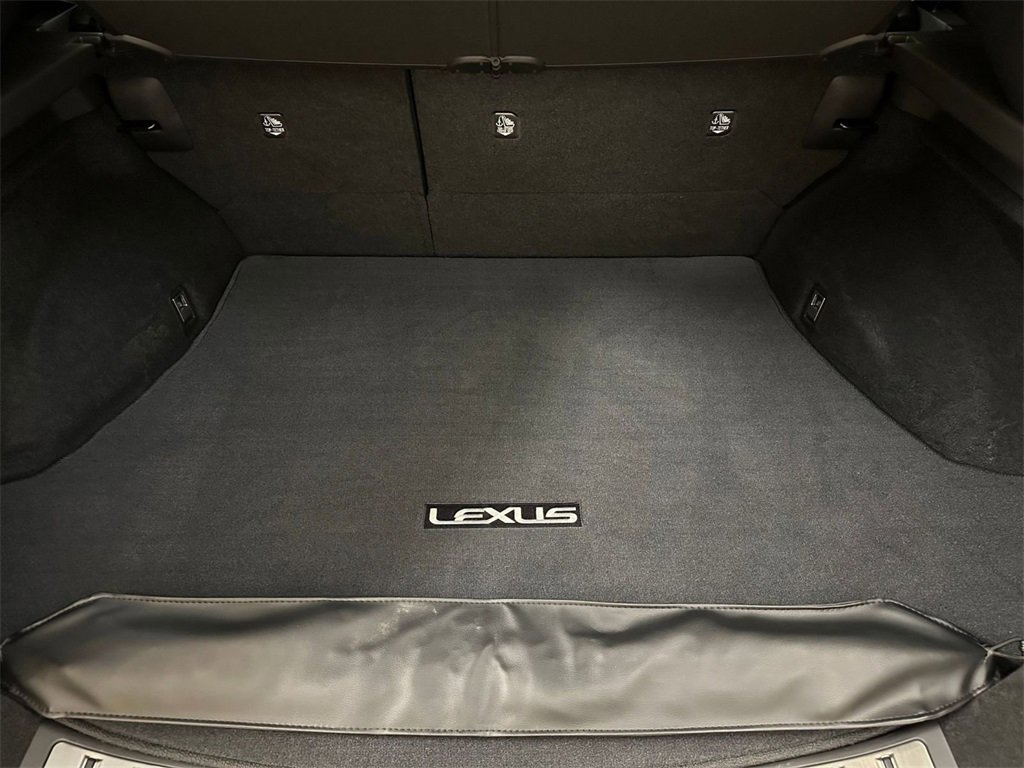 Used 2024 Lexus RZ 300e Premium image 32