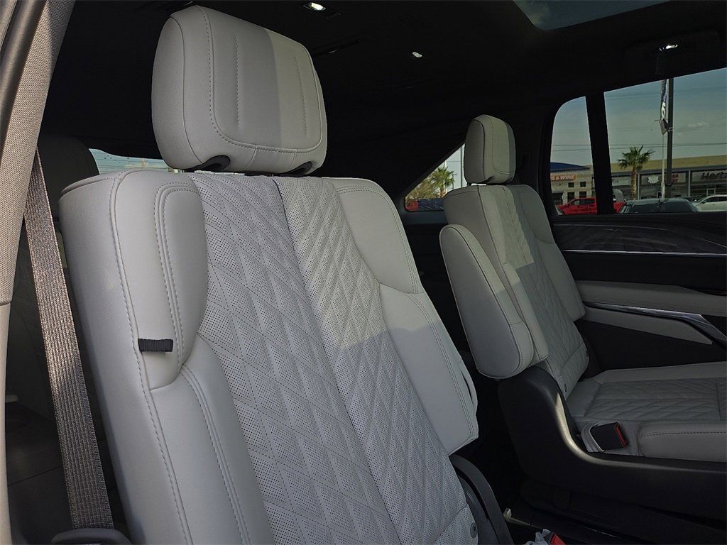 New 2026 Cadillac Escalade IQ Luxury 1 w/ LPO, Floor Liner Package image 14