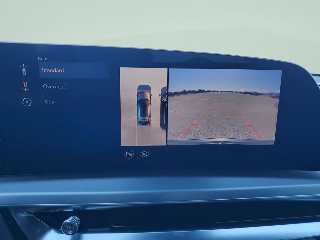 Used 2025 Cadillac Lyriq Luxury image 31