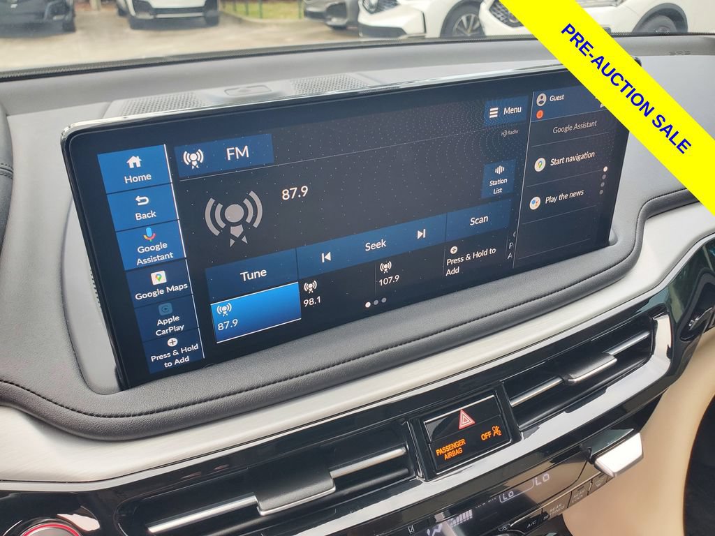 Certified 2025 Acura MDX w/ Technology Package FWD image 30