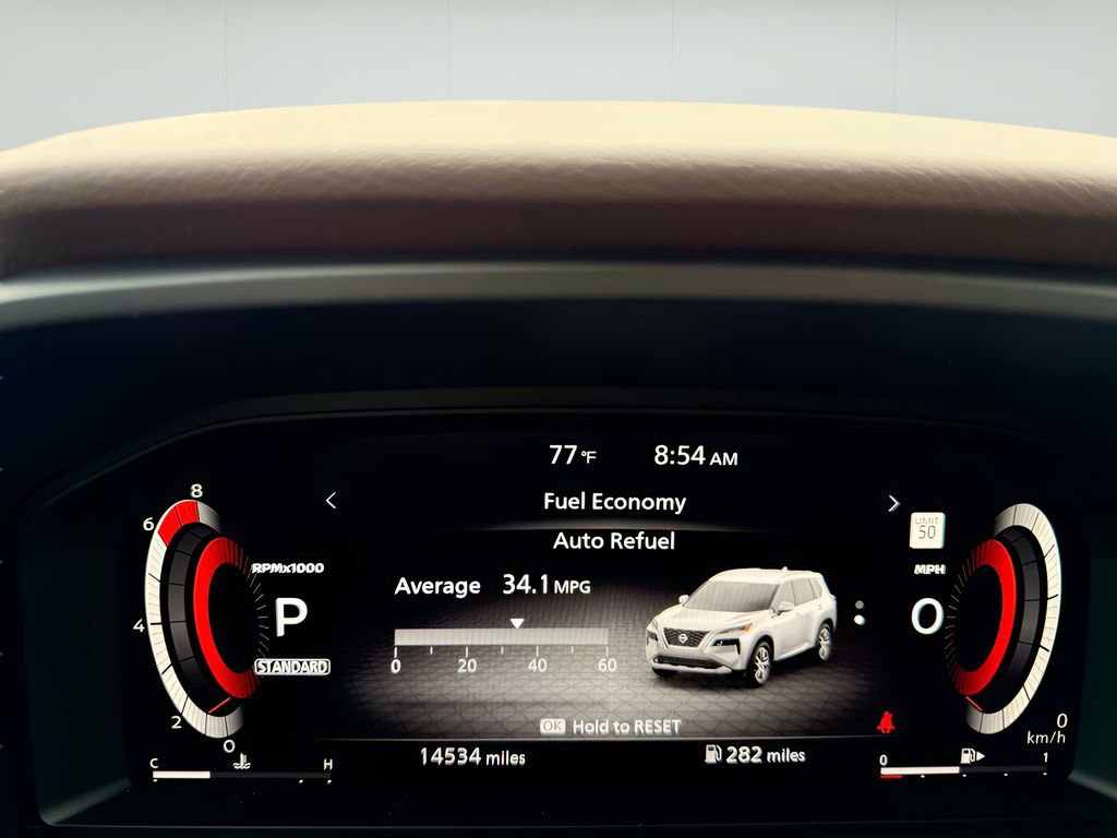 Used 2023 Nissan Rogue Platinum FWD image 13