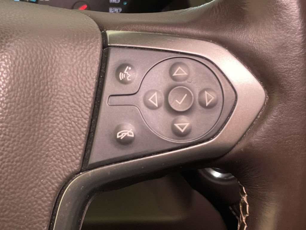 Used 2020 Chevrolet Suburban LT AWD/4WD image 38