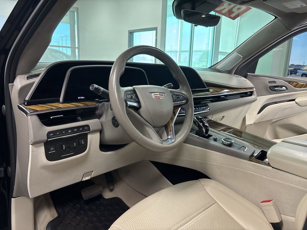 Used 2022 Cadillac Escalade ESV Premium Luxury Platinum image 11