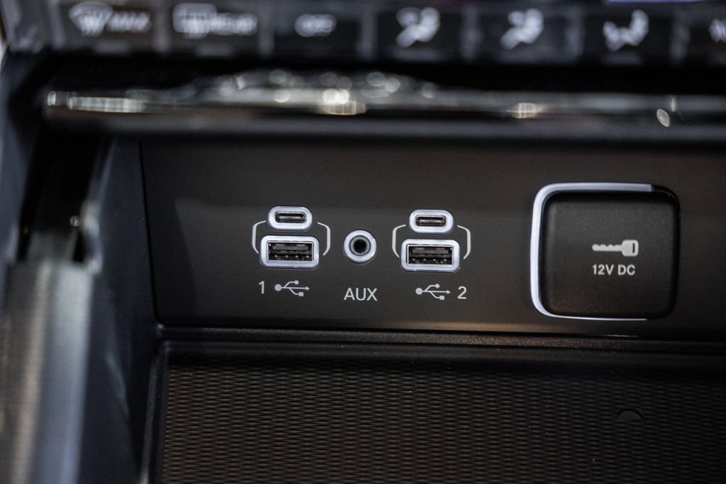 New 2025 Jeep Grand Cherokee Limited w/ Luxury Tech Group II image 25