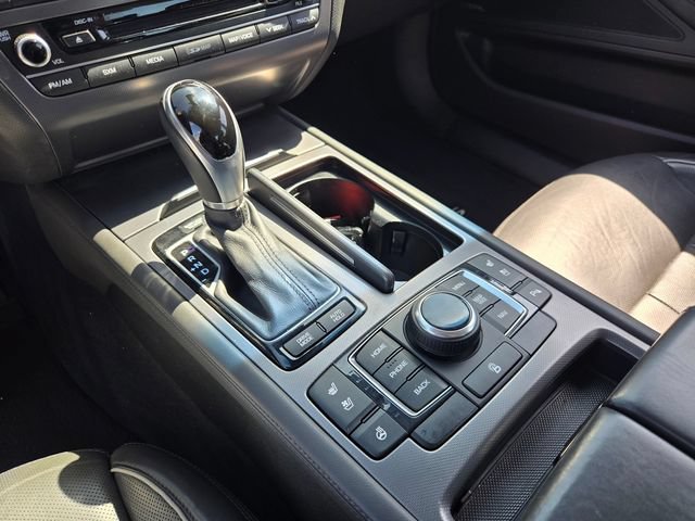 Used 2015 Hyundai Genesis 3.8 w/ Option Group 04 AWD/4WD image 19